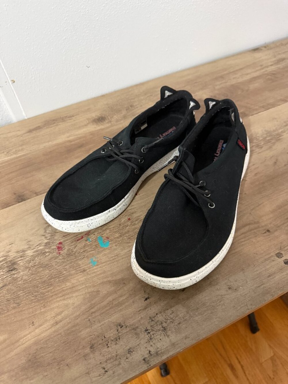 🐱 Cute & Cozy! BOBS from Skechers Embroidered Cat Face Slip-On Sneakers